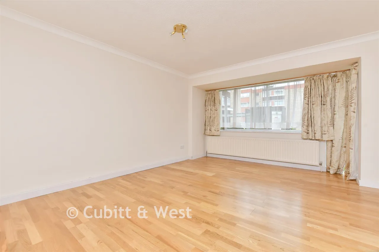 White Lodge Close, Sutton, SM2, photo 4