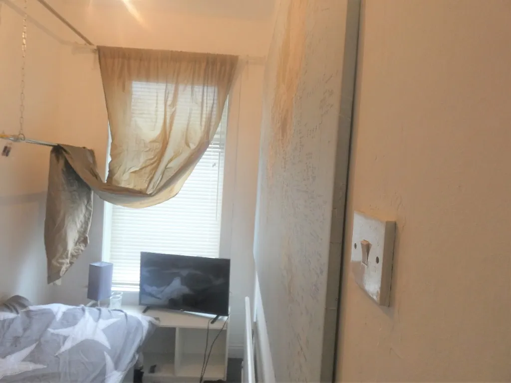 Milton Road, Prestwich, M25, photo 8