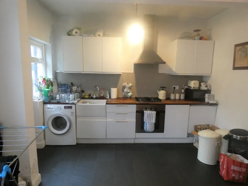 Milton Road, Prestwich, M25, photo 4