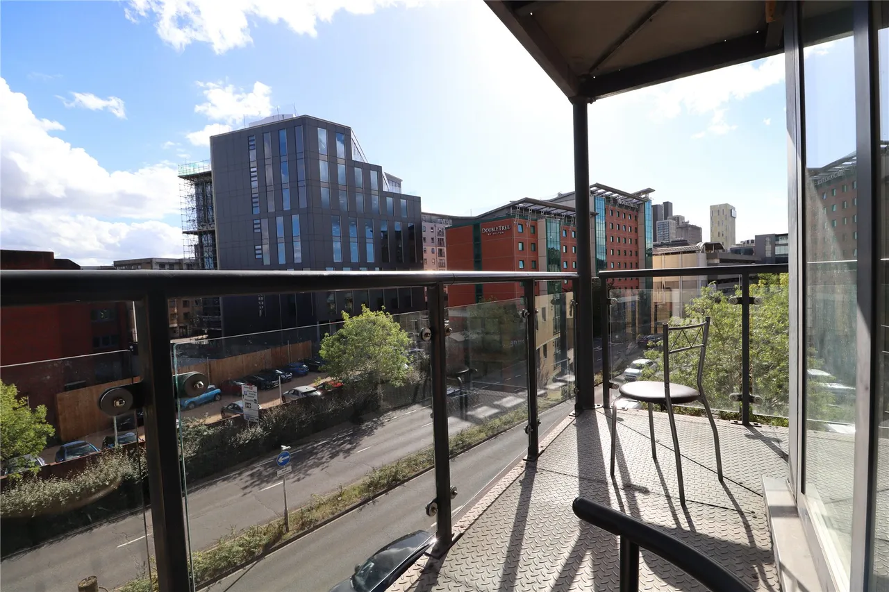 Victoria Way, Woking, GU21, photo 10