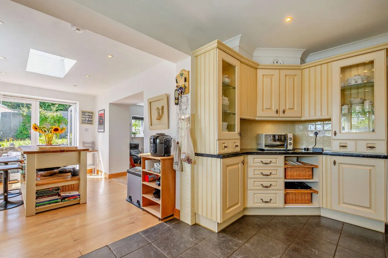 Vicarage Road, Burwash Common, TN19, photo 4