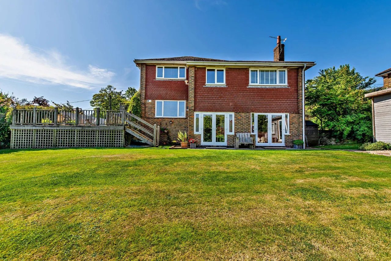 Vicarage Road, Burwash Common, TN19, photo 28