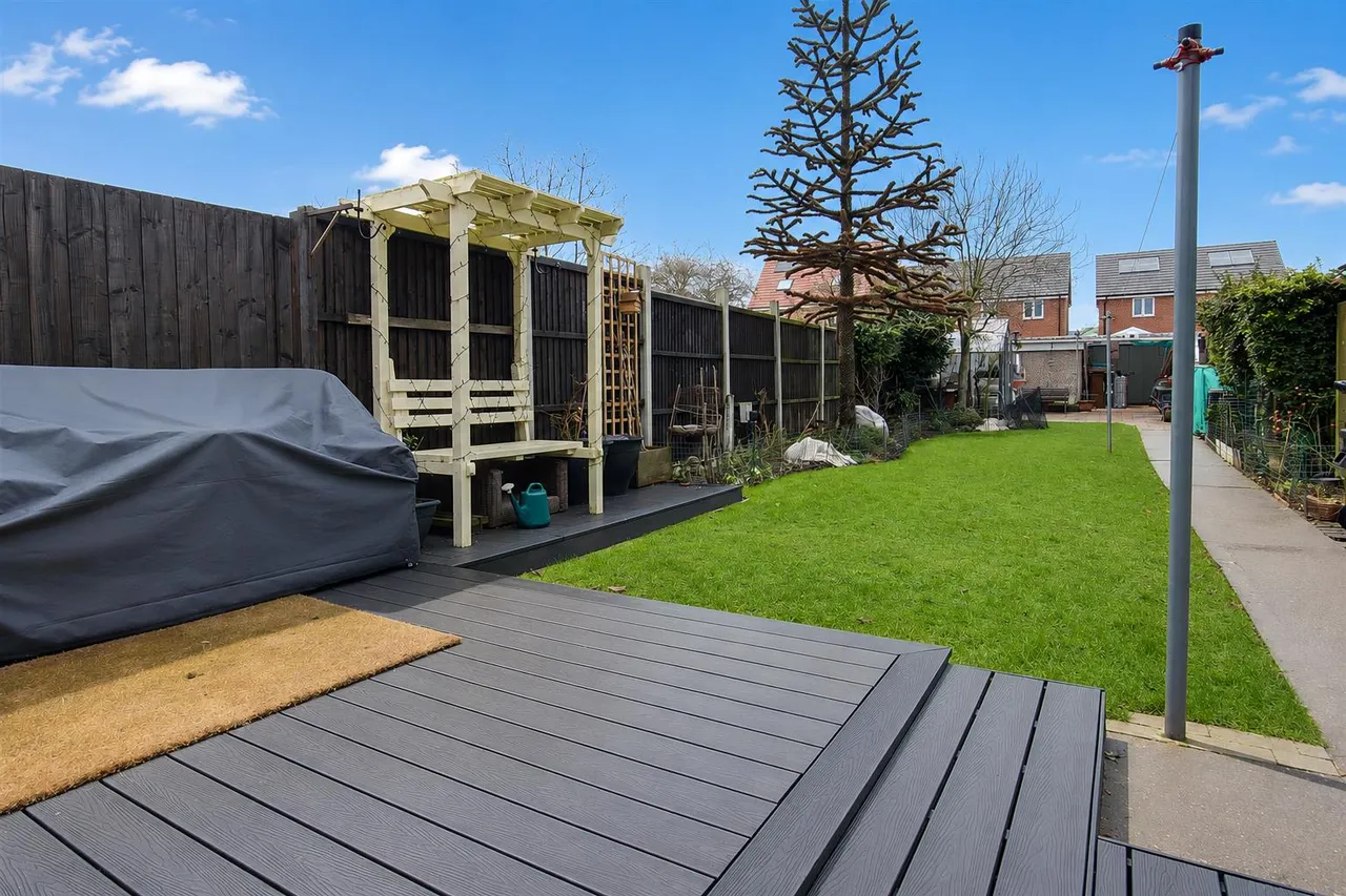 East Ella Drive, Hull, photo 13