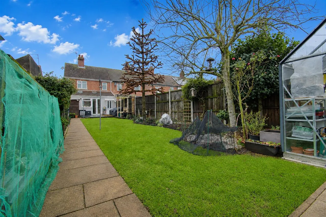 East Ella Drive, Hull, photo 14