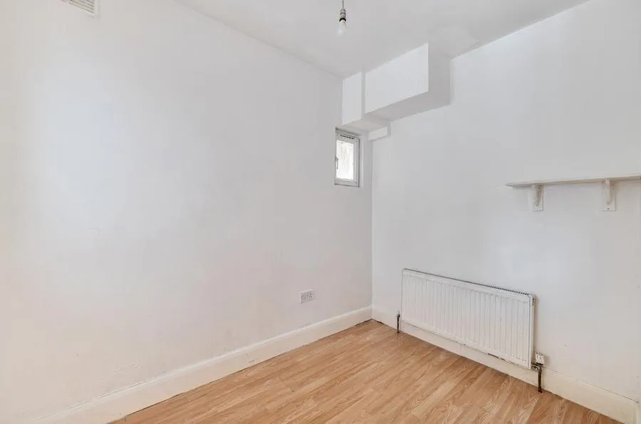Morden Gardens, Mitcham, CR4, photo 13