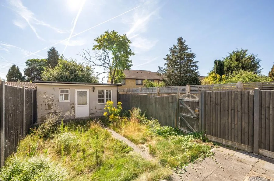 Morden Gardens, Mitcham, CR4, photo 17