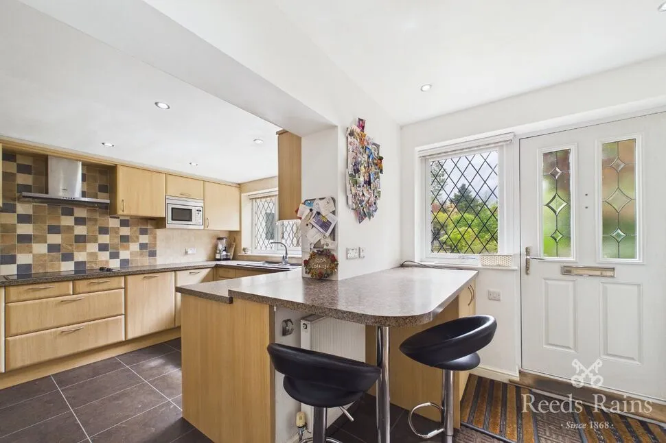 Main Road, Unstone, S18, photo 6