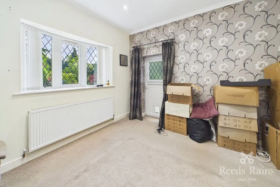 Main Road, Unstone, S18, photo 27