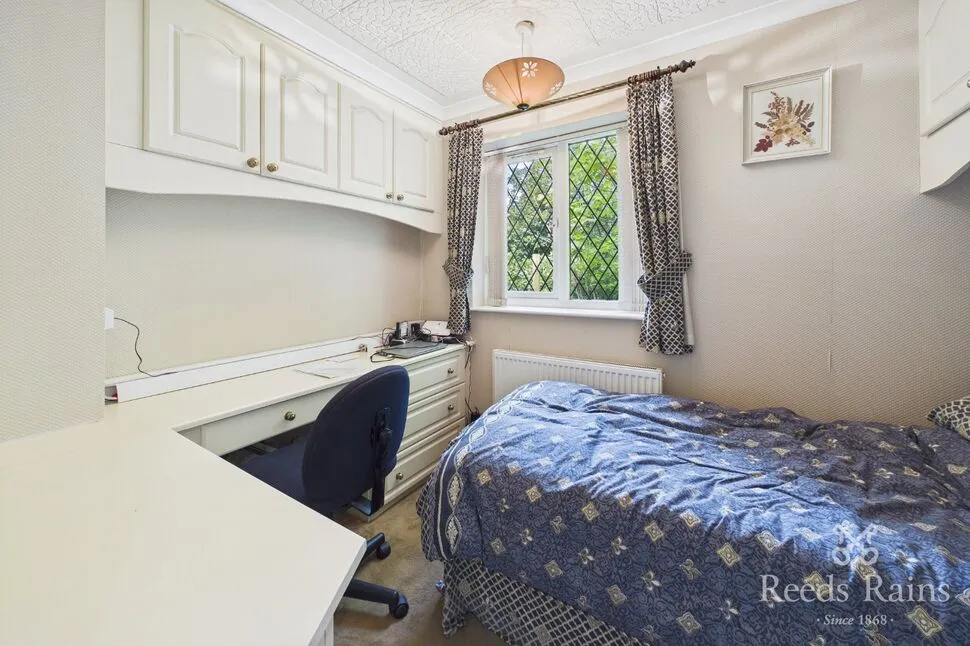 Main Road, Unstone, S18, photo 24