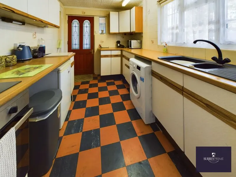 Wolfs Wood, Oxted RH8 0HJ, photo 12