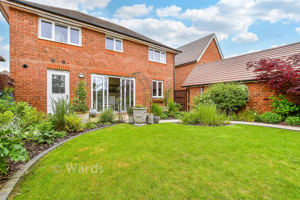 Admiral Way, Marden, TN12, photo 15