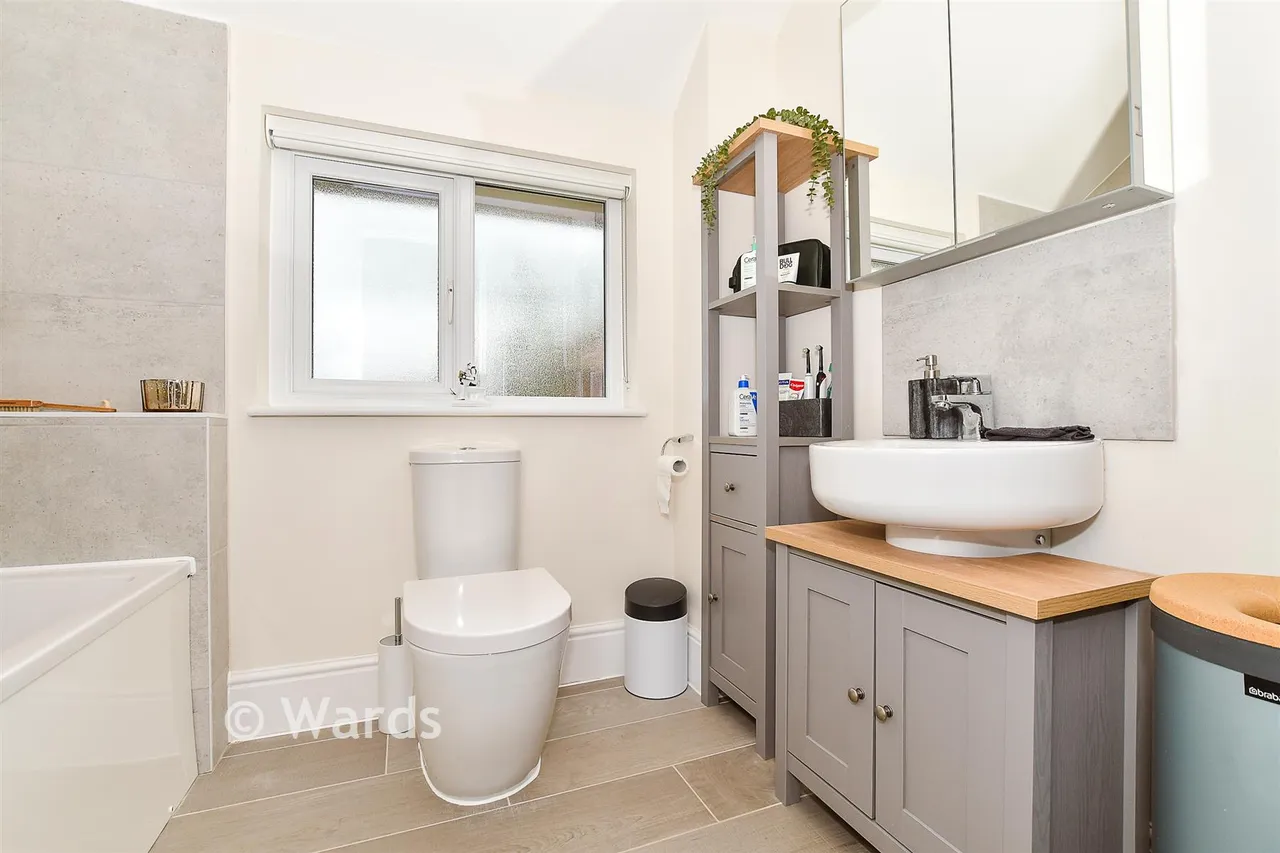 Admiral Way, Marden, TN12, photo 13