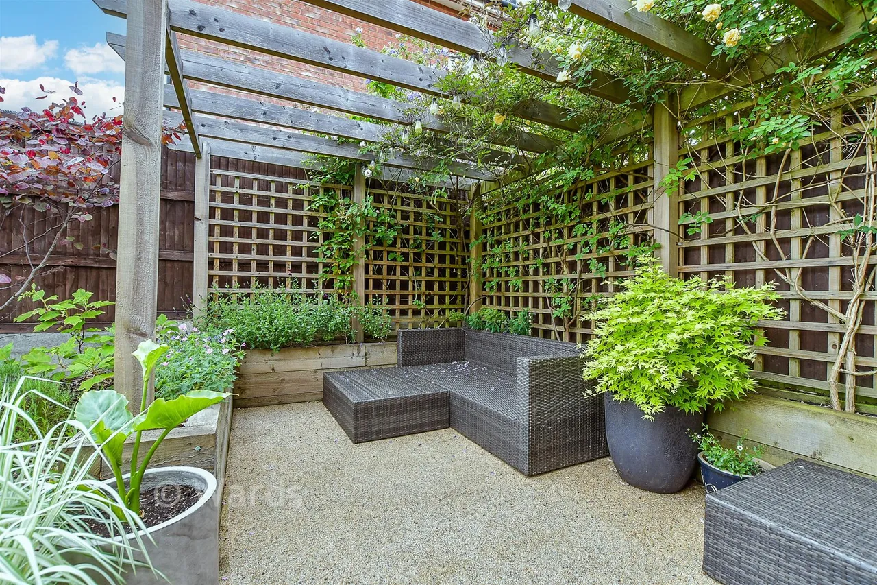Admiral Way, Marden, TN12, photo 14