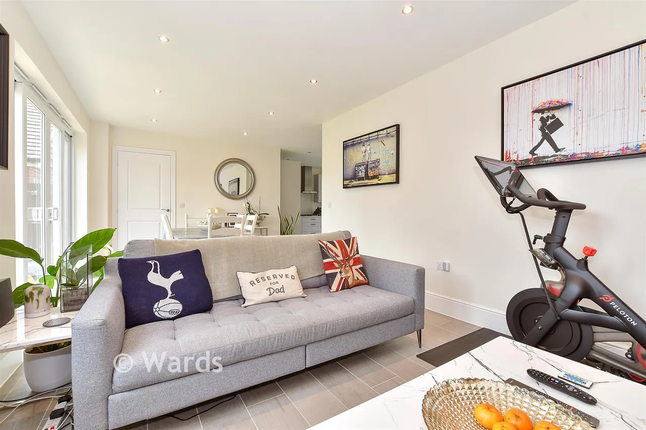 Admiral Way, Marden, TN12, photo 6