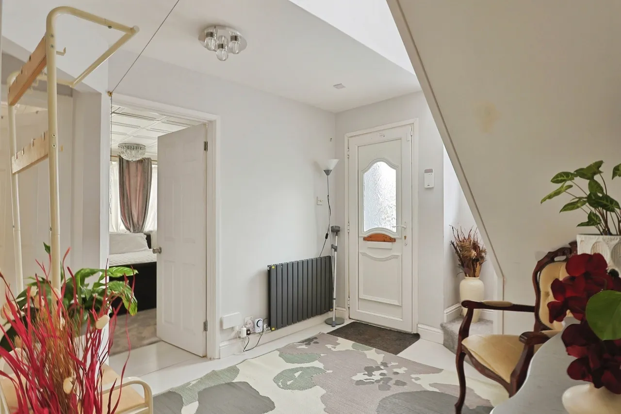 Monkton Crescent, Poole, BH12, photo 9
