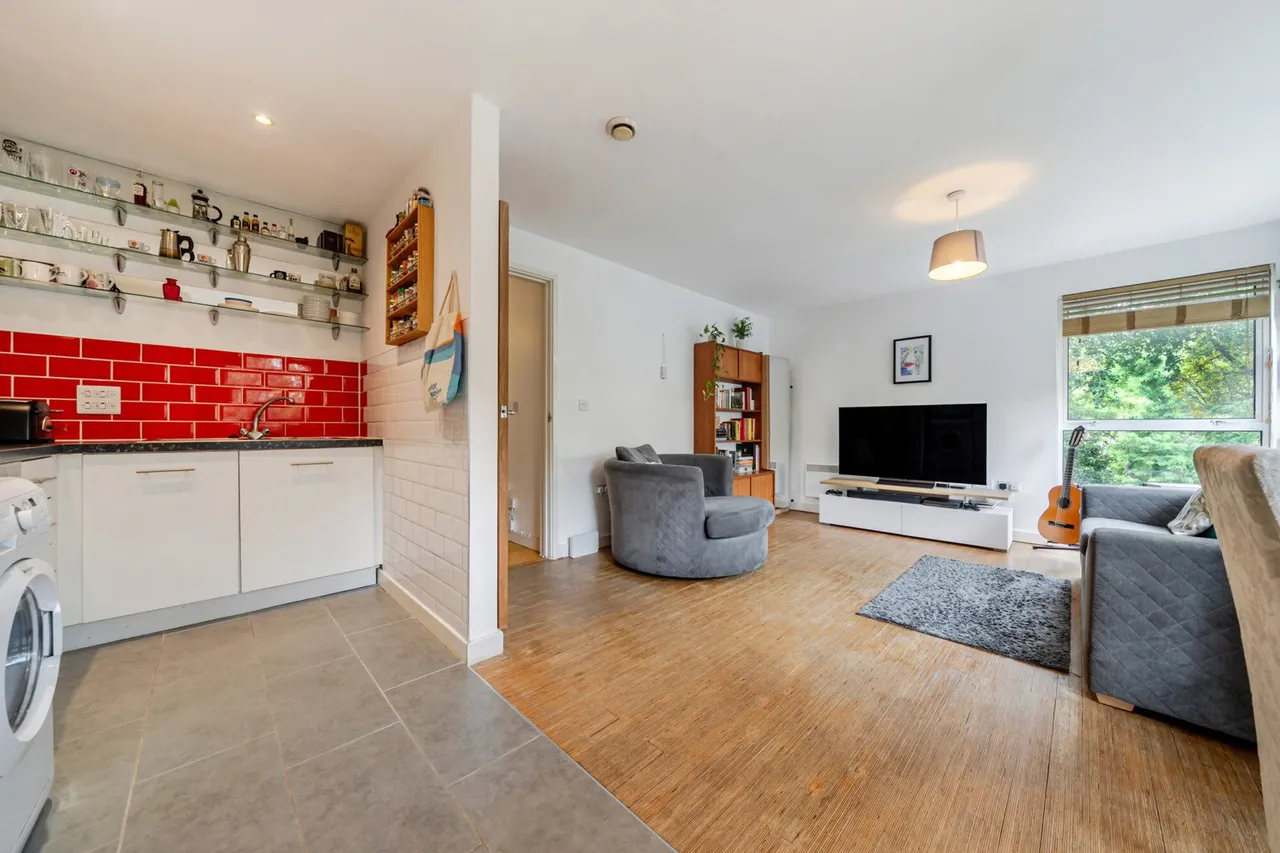 Highwood Close, SE22, photo 14