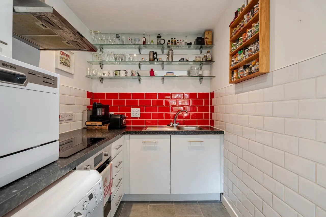 Highwood Close, SE22, photo 9