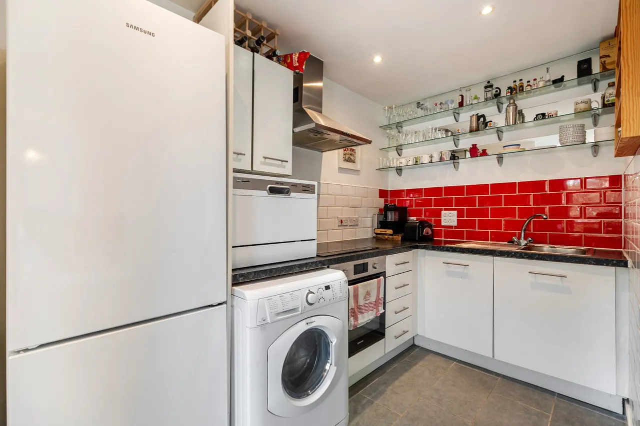 Highwood Close, SE22, photo 10