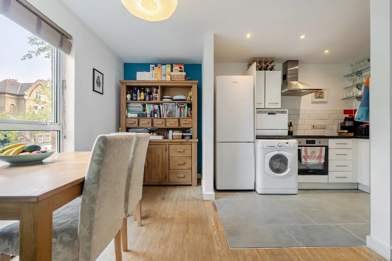 Highwood Close, SE22, photo 16
