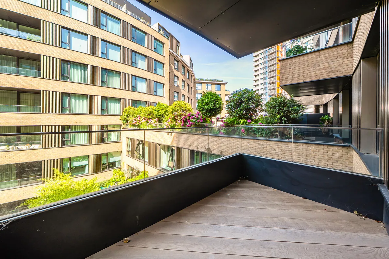 London, W12, photo 15