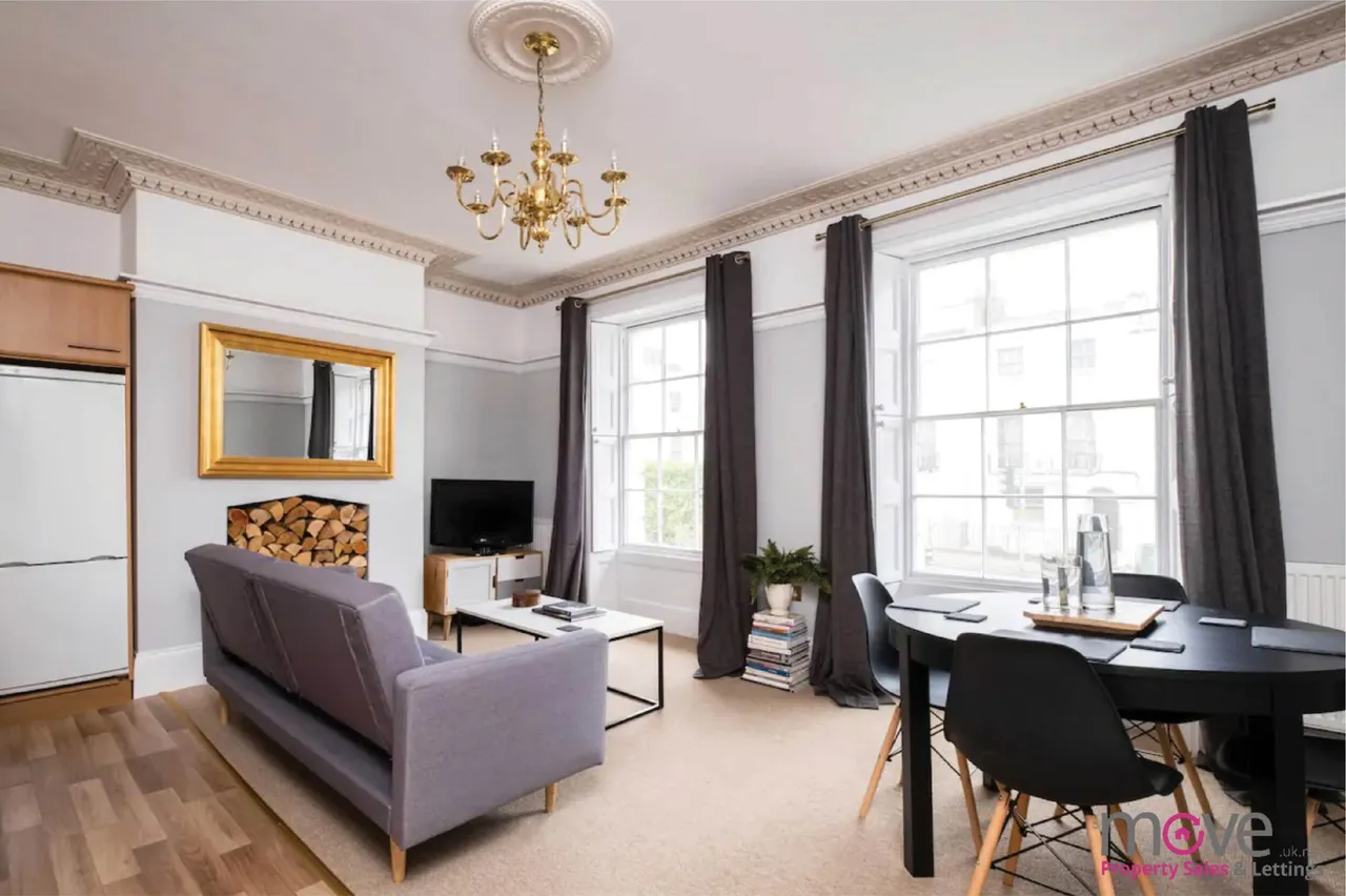 Flat 2, 102 London Road, Cheltenham, GL52 6HJ, photo 2