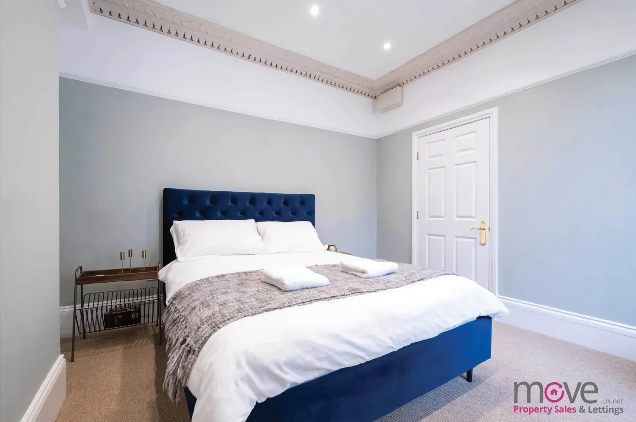 Flat 2, 102 London Road, Cheltenham, GL52 6HJ, photo 6