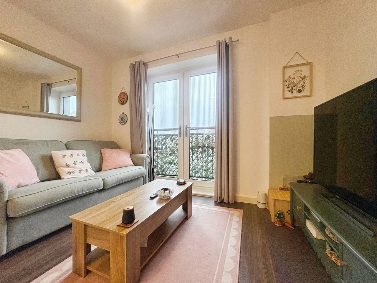Cambridge Place, Farnham, GU9, photo 8