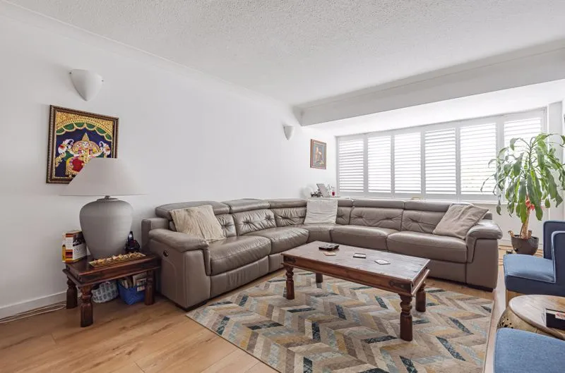 4 bed house for sale — 9 Elgin Road, Croydon CR0 6XB