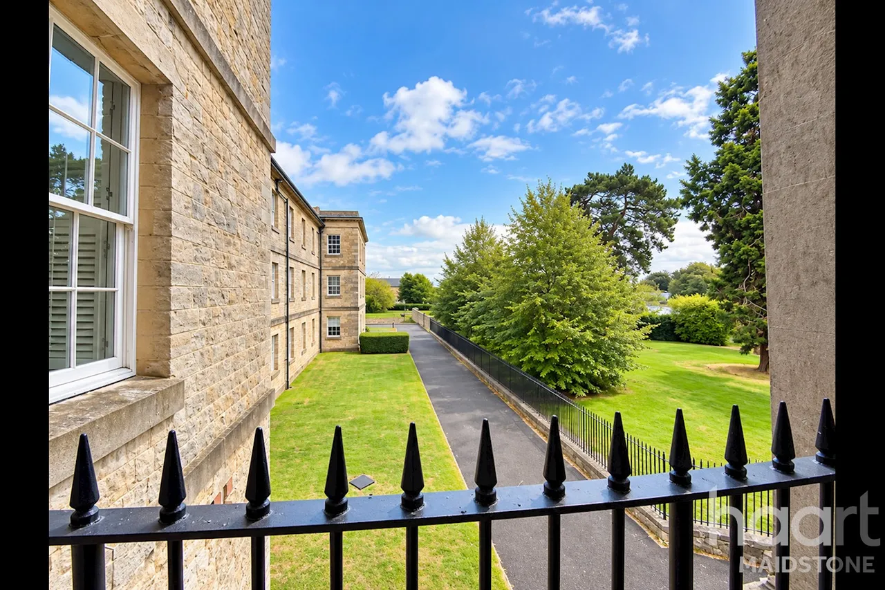 Tarragon Road, Maidstone, ME16, photo 10