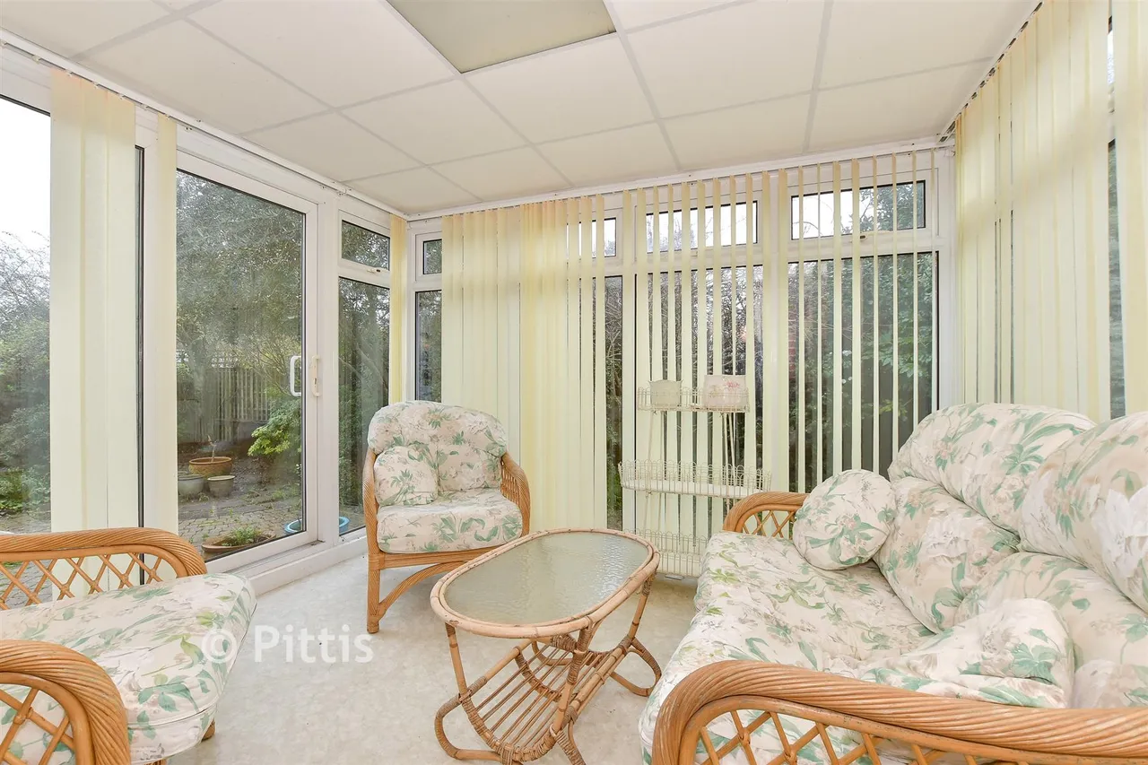 The Orchard, Brighstone, PO30, photo 6