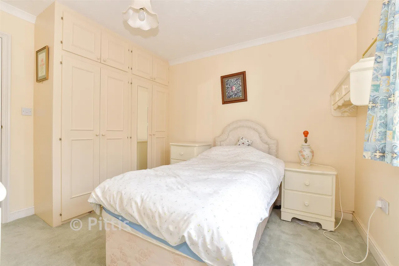 The Orchard, Brighstone, PO30, photo 8