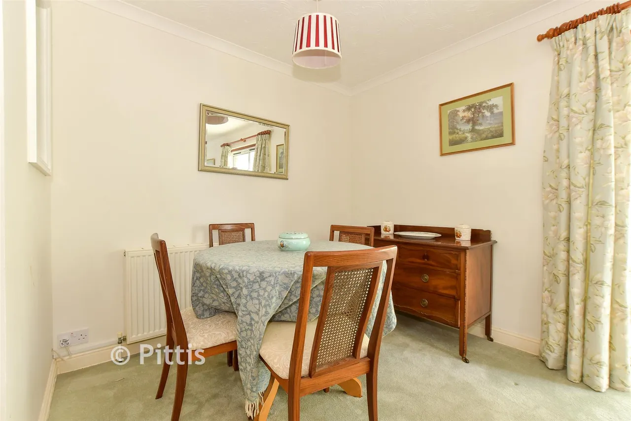 The Orchard, Brighstone, PO30, photo 5