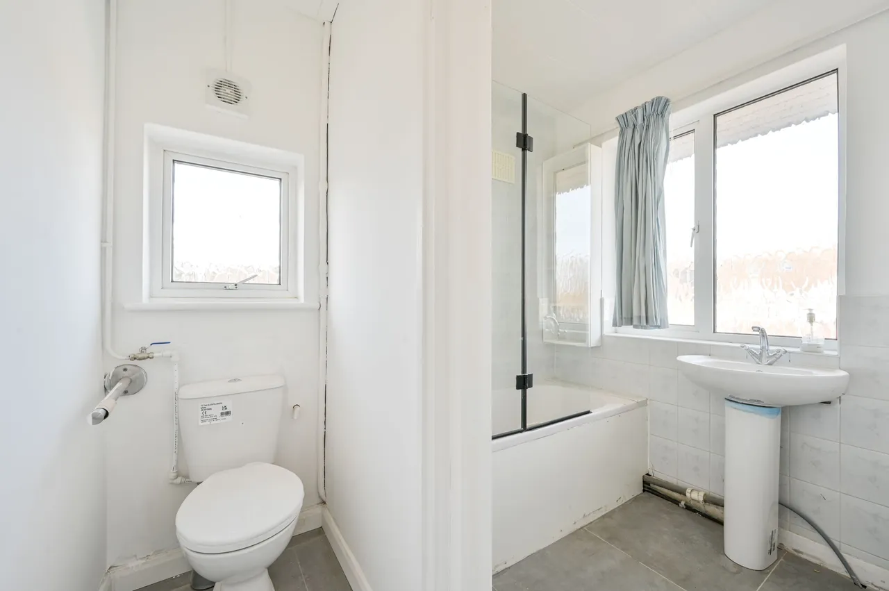 9 Croyde Avenue, Greenford, photo 5
