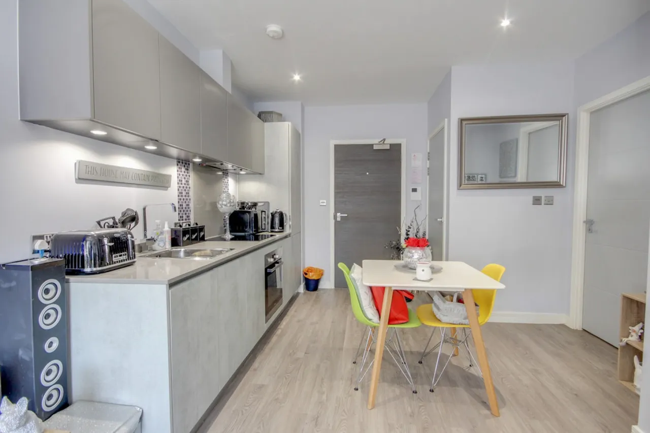 Grenville Place, Bracknell, RG12, photo 5