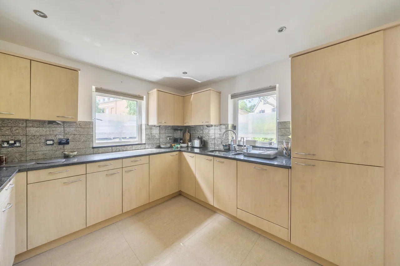 Carew Road, Northwood, HA6, photo 6