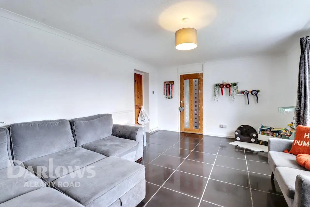 Coed-Y-Gores, Cardiff, photo 4