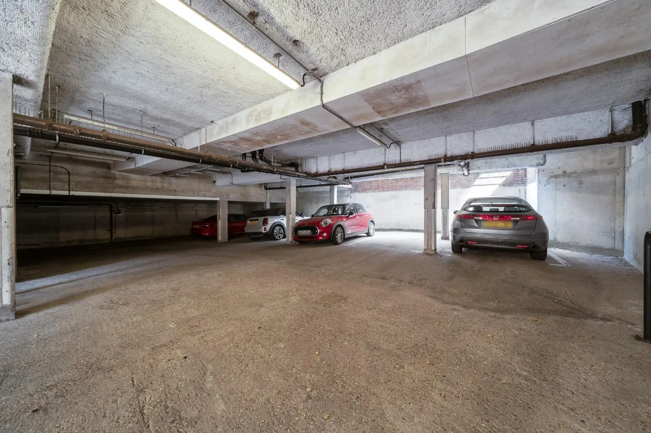 St. Leonards Road, Windsor, photo 11