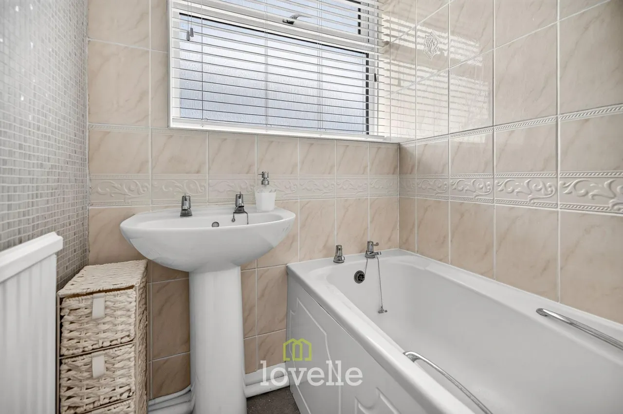 Ancaster Avenue, Grimsby, DN33, photo 14