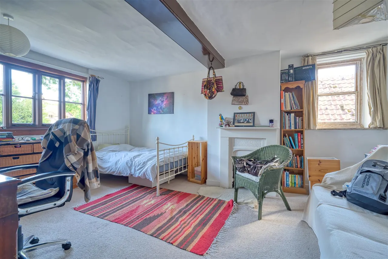 Higher Street, Okeford Fitzpaine, photo 9