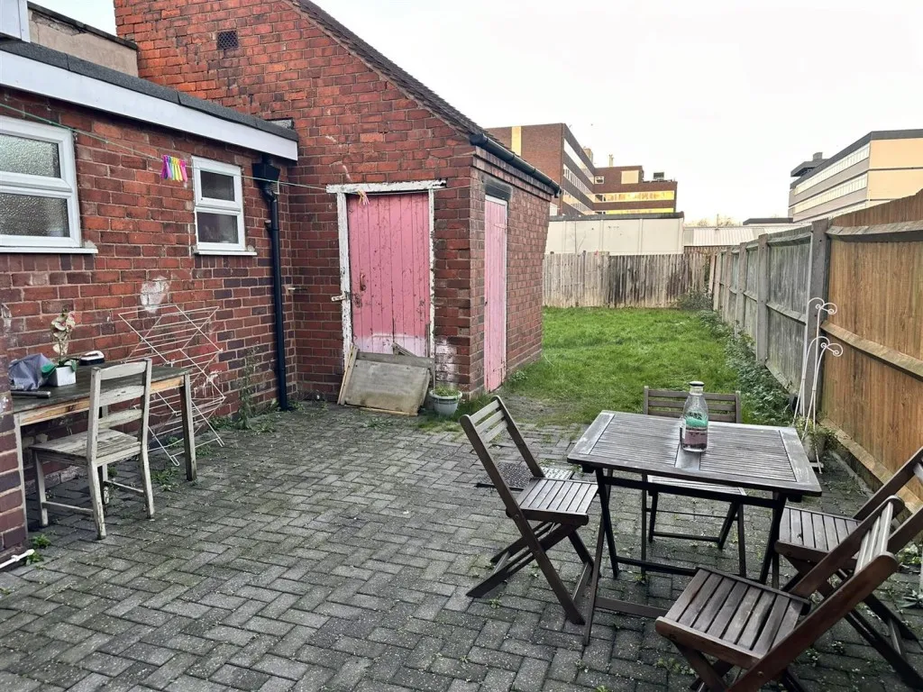 Earl Street, West Bromwich, B70, photo 13