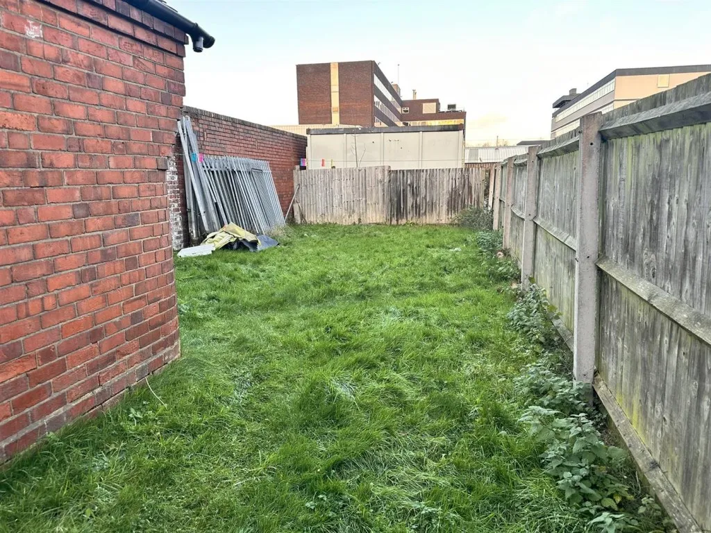 Earl Street, West Bromwich, B70, photo 14