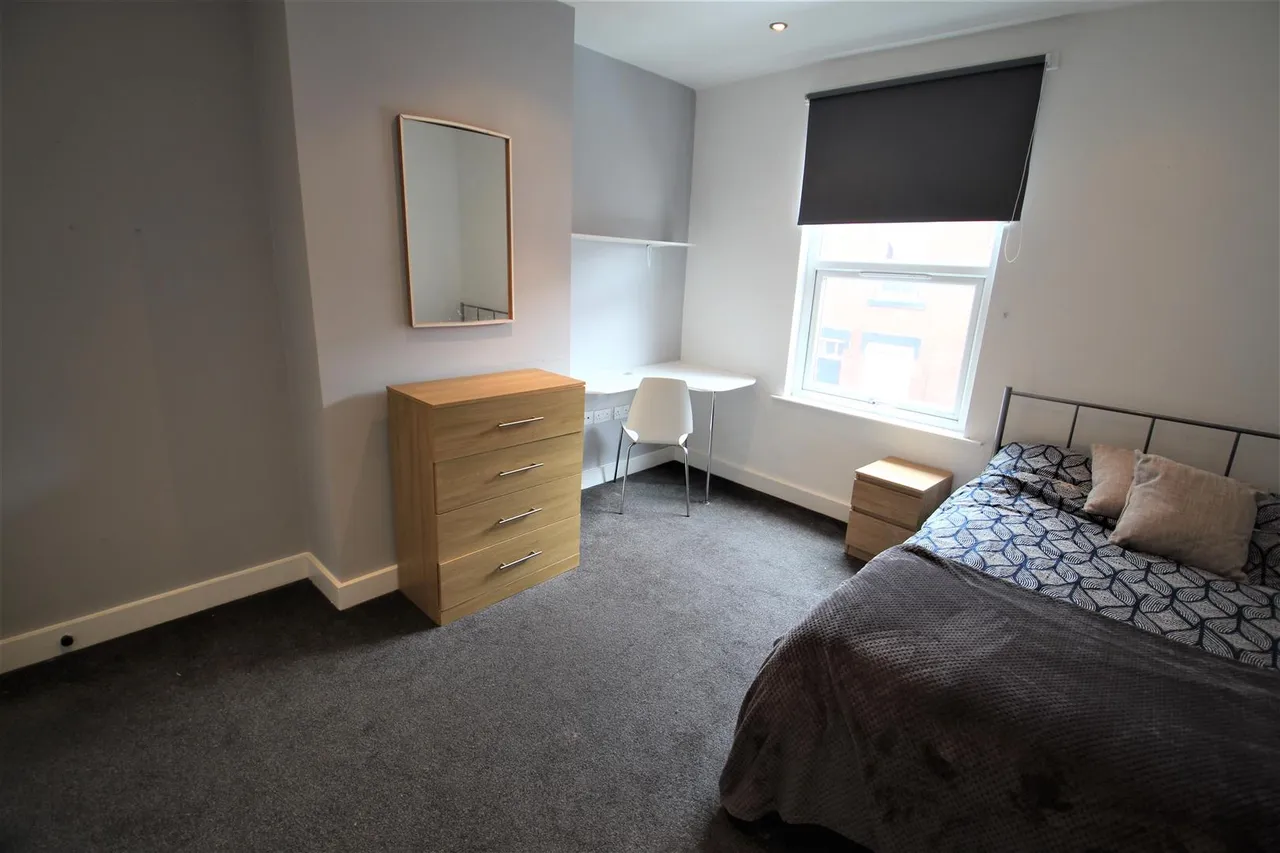 Beamsley Grove, Hyde Park, LS6, photo 4