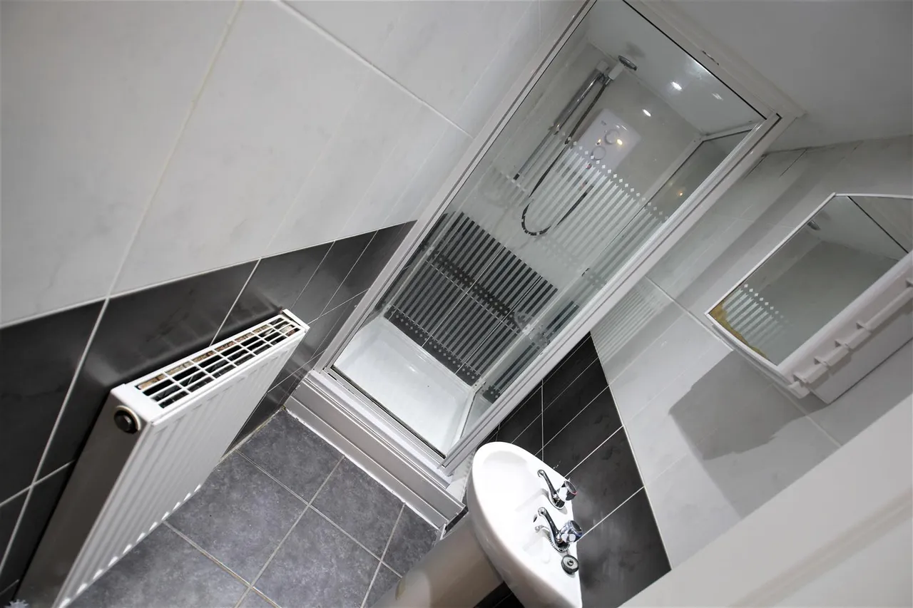 Beamsley Grove, Hyde Park, LS6, photo 10