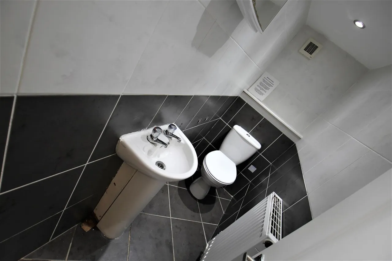 Beamsley Grove, Hyde Park, LS6, photo 11