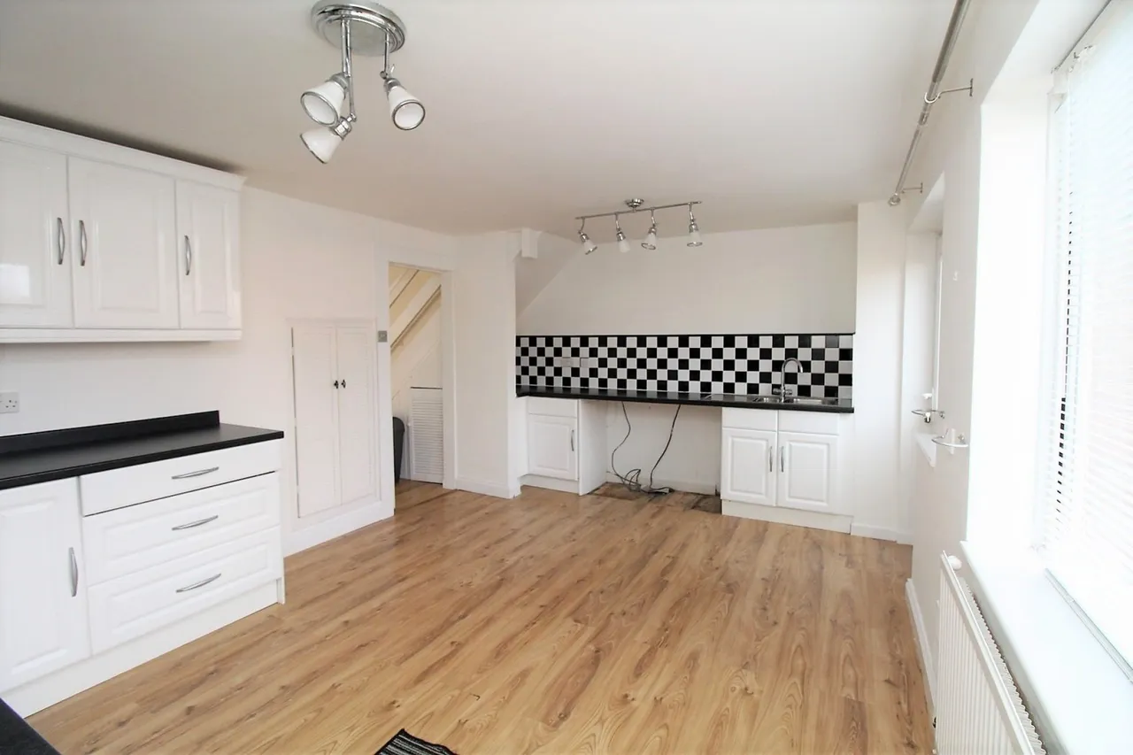 Cedar Close, Patchway, BS34, photo 4