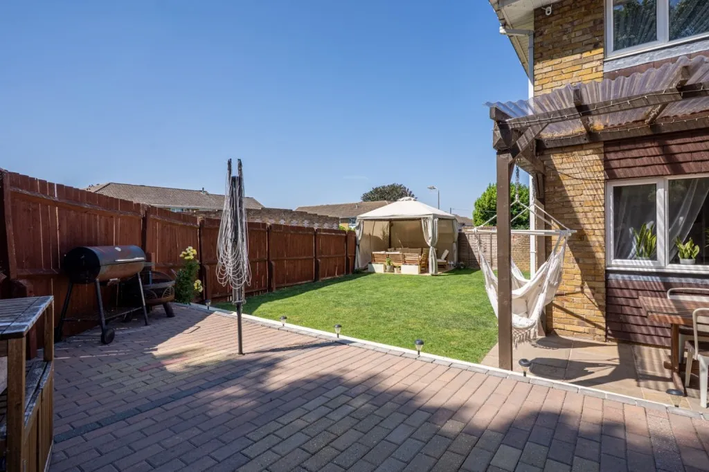Mackenzie Way, Gravesend, DA12, photo 25