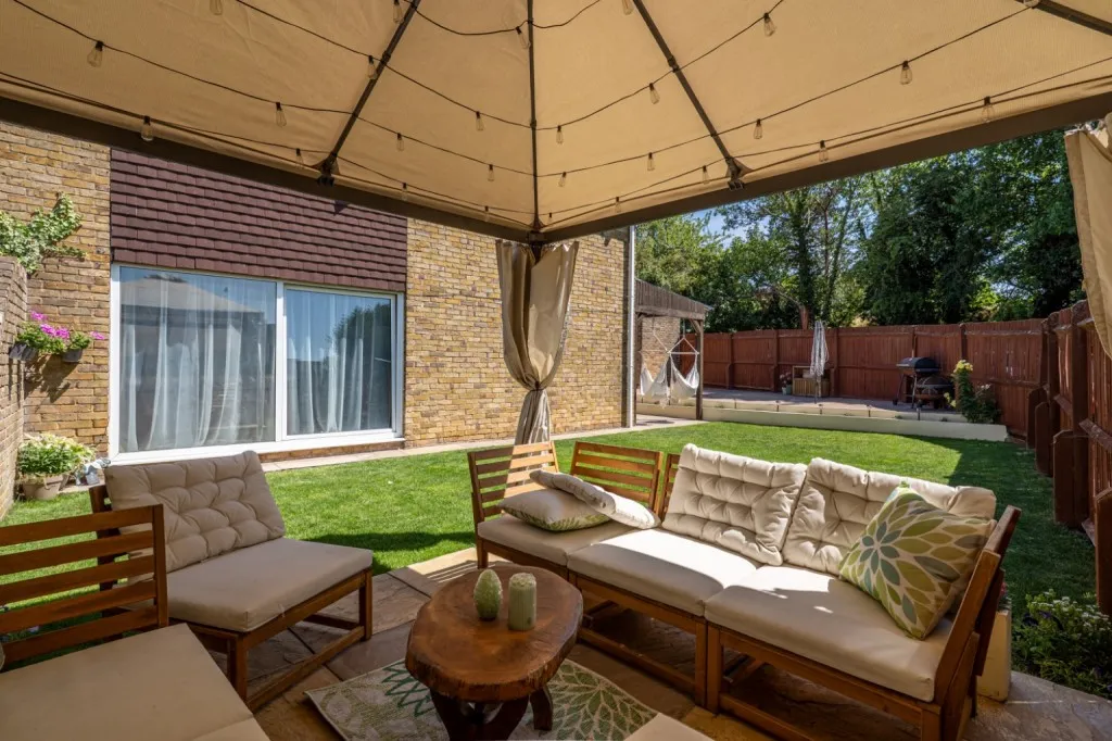 Mackenzie Way, Gravesend, DA12, photo 5