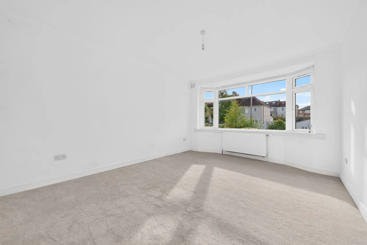 Lothian Drive, Clarkston, G76, photo 6