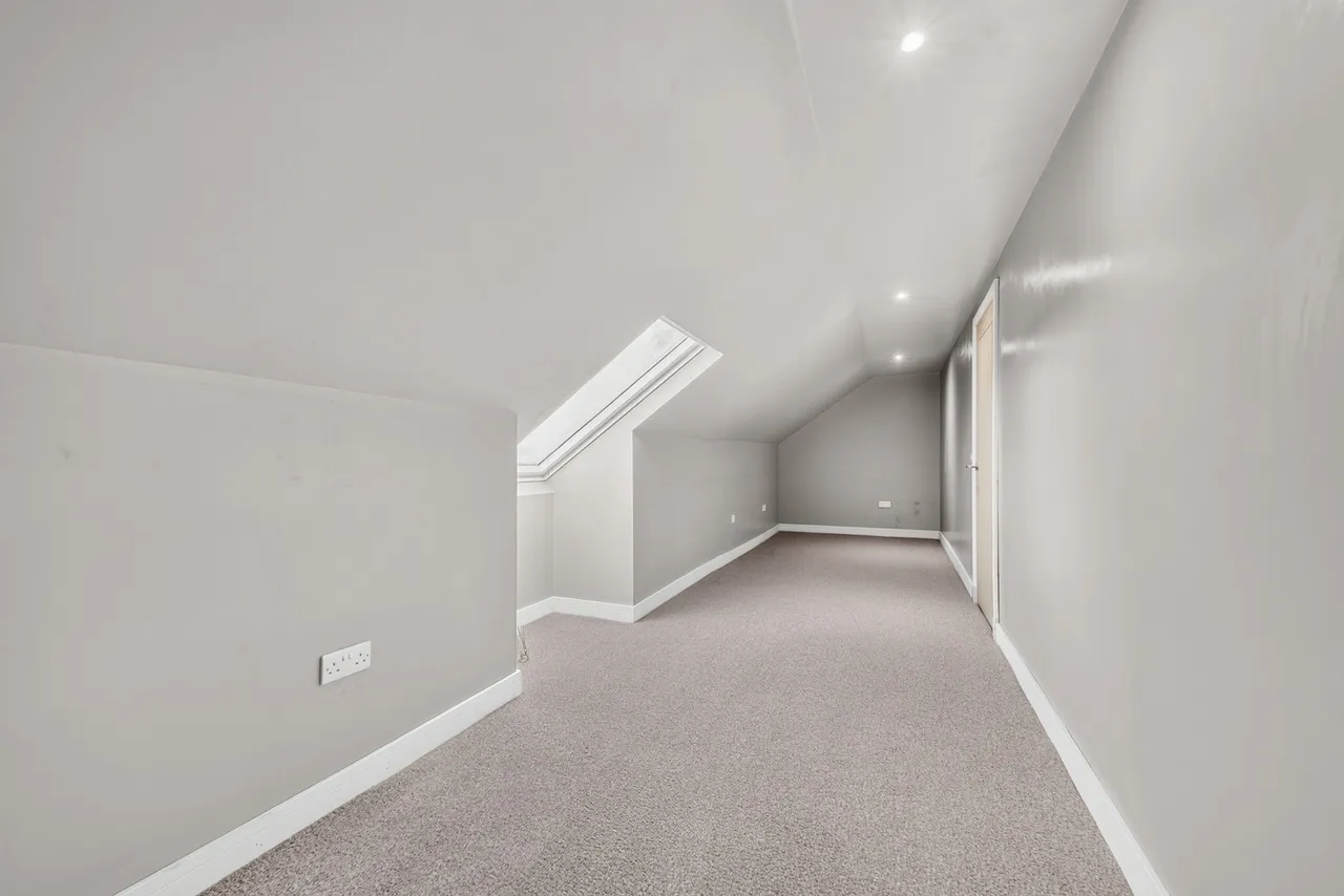 Lothian Drive, Clarkston, G76, photo 21
