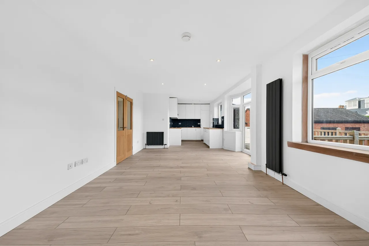 Lothian Drive, Clarkston, G76, photo 18